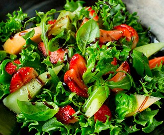 Salat med jordbær og melon