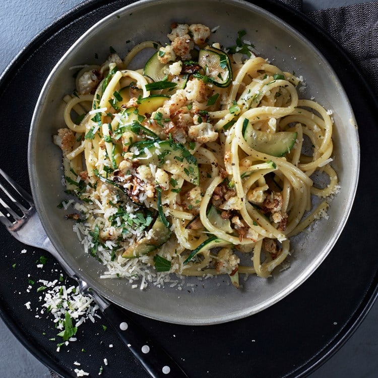 Carbonara» med blomkål og squash | Bama